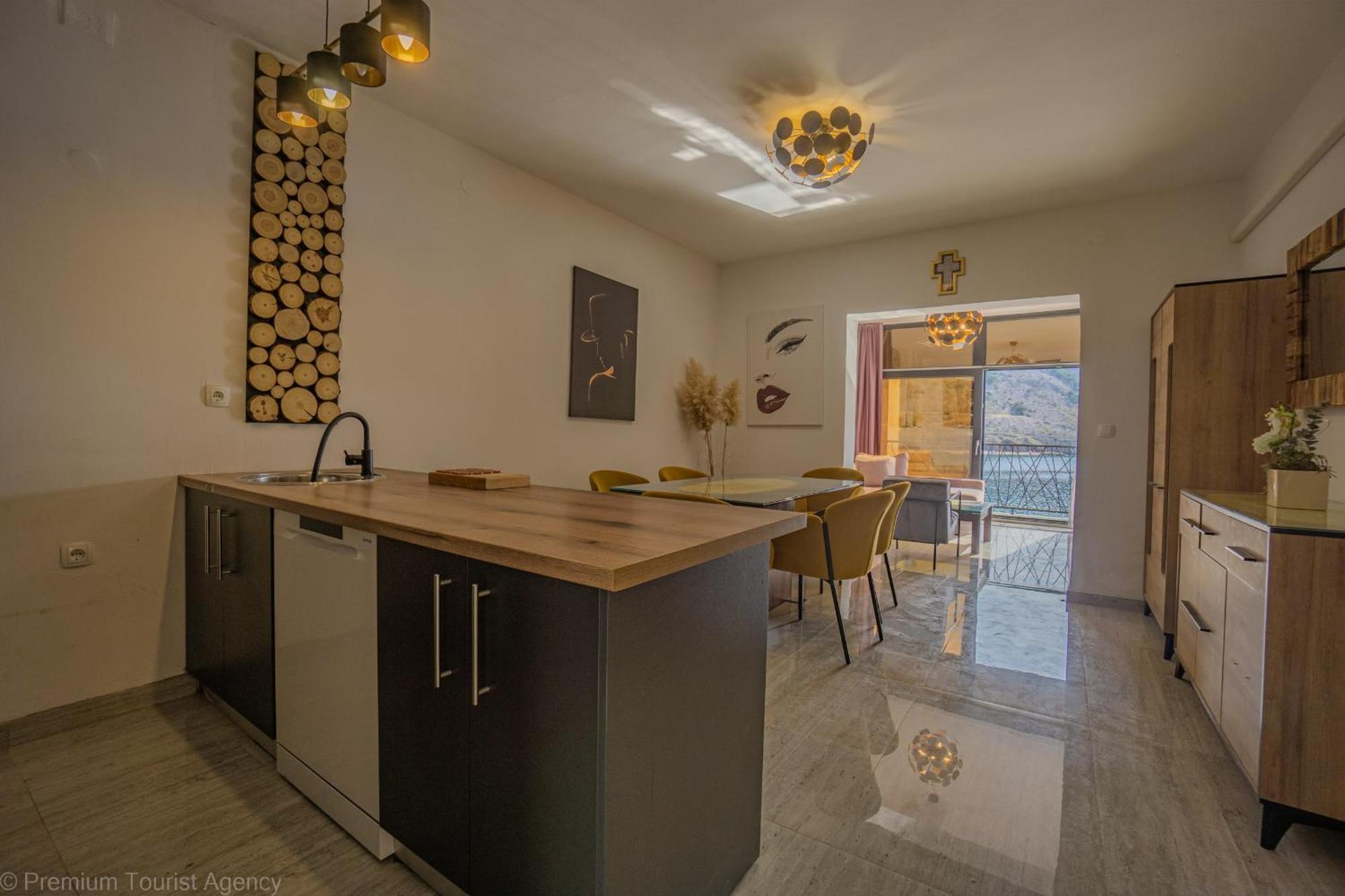 Ivica Super Comfortable, Newly Furnished Apartment In A Top Location ميتغنا المظهر الخارجي الصورة